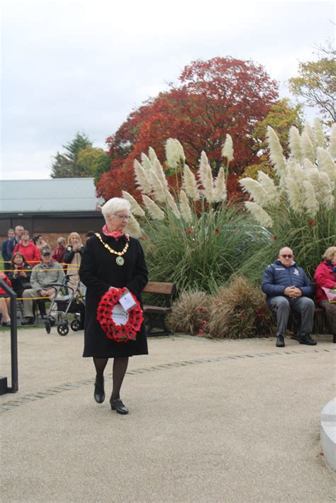 armistice day 2022 woodley town council