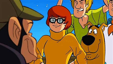 ‘scooby Doos Velma Is Officially A Lesbian As She Gets New Female Love Interest Worldnewsera
