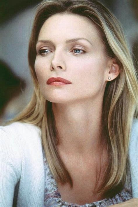 Pin By Nana On Alien Face Michelle Pfeiffer Beautiful Actresses