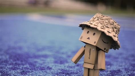 Danbo Cardboard Hat Walk Hd Cute 4k Wallpapers Images Backgrounds Photos And Pictures