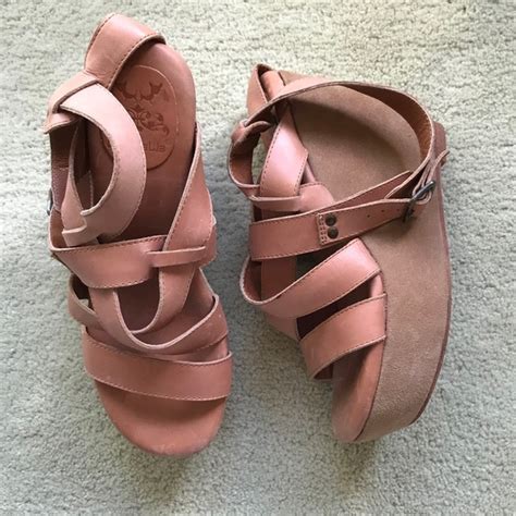 gee wawa shoes gee wawa suede and leather wedge sandals poshmark