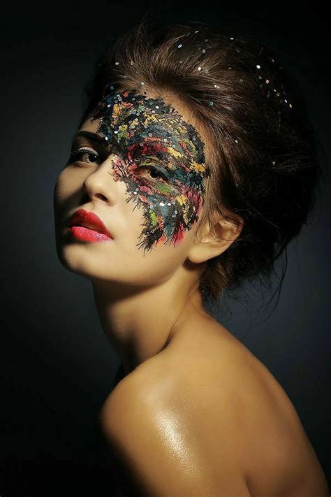 Pin by S𝖆𝖆𝖍𝖎𝖑 𝕽𝖆𝖏𝖕𝖚𝖙 on Makeup Art Girls Amazing Art Colourful Makeup Glitter Art makeup