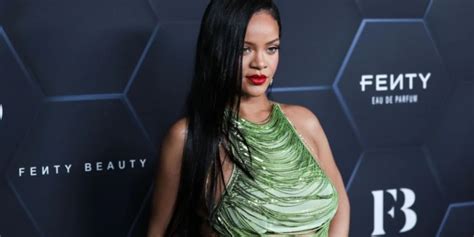 Rihanna Makes History By Becoming First Woman To Be Listed Among Forbes