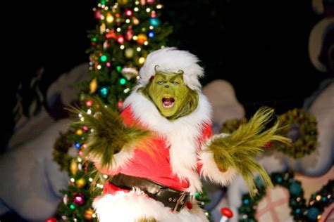 Stars Read ‘the Grinch At Universal Orange County Register