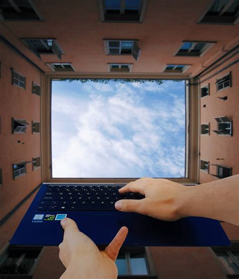 Forced Perspective Photography Computer By Hugo Suissas 14
