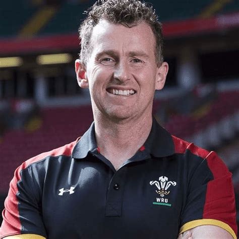 Nigel Owens Recognized Rugby Referee Enthusiastic Speaker