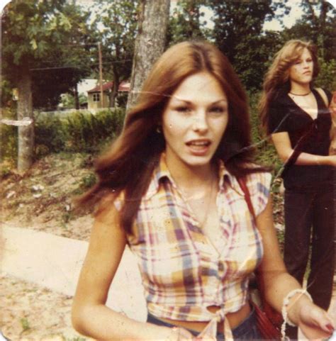 23 Vintage Photos That Anyone Growing Up In The 70s Will Relate To 70s Pictures 80s Photos