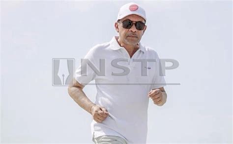 Datuk seri anwar ibrahim will contest in a danyal won the port dickson seat with 36,225 votes in the 14th general election (ge14). Anwar takes time off busy schedule for jog on the beach ...