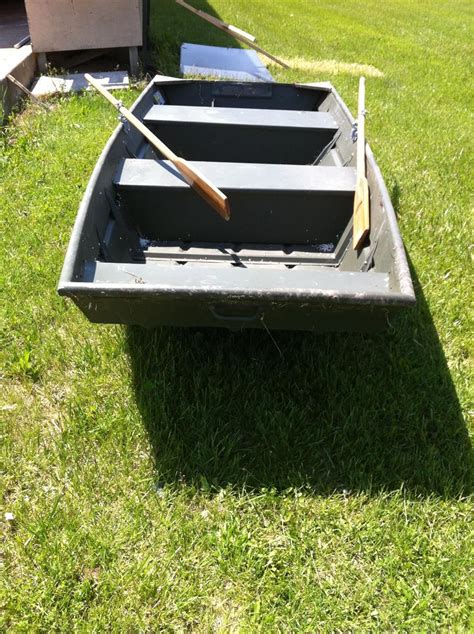 Alumacraft 12 Foot Flat Bottom Jon Boat With Oars 55 Beam Great