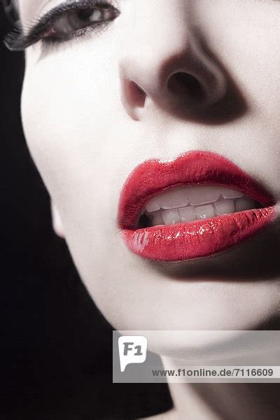Junge Frau Mit Rotem Lippenstift Close Up Mund