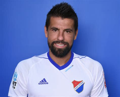 Jun 14, 2021 · italia kjaer capitano: FC Baník Ostrava - Profil hráče - #27 Milan Baroš