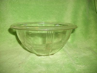 Hazel Atlas Criss Cross Clear Depression Glass Mixing Bowl 7 5