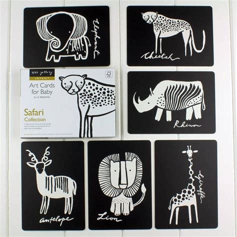 Perfect for infants and their visual development, tummy time, wall art or as flash cards. Black And White Baby Flash Cards Safari Animals | Baby flash cards, Black and white baby, Baby art