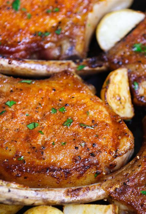 Instead of reheating and eating the same. 15 Minute Easy Pan Fried Pork Chops Recipe | TipBuzz