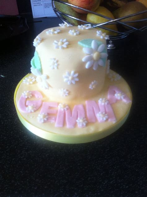 Mini Cake Just Enought For One And By Far The Cutest Cake Ive Made