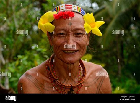 Mentawai People Fotos Und Bildmaterial In Hoher Auflösung Alamy
