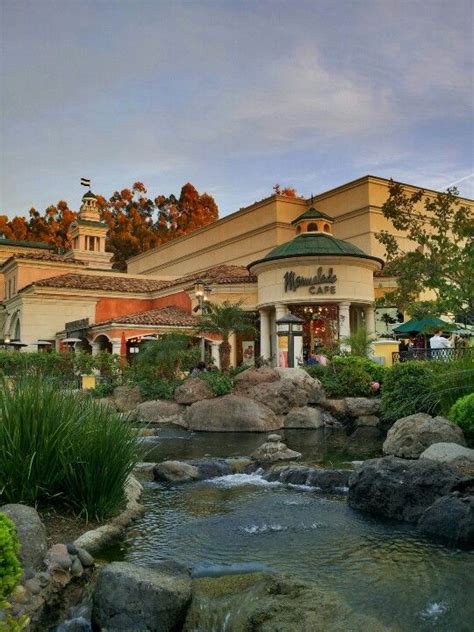 Rotisserie chicken, wraps & salads Calabasas Commons where the Marmalade Cafe is. I ...