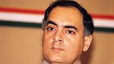 Pm Modi Top Congress Leaders Pay Tributes To Rajiv Gandhi On His 75th