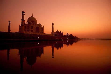 Taj Mahal Wallpaper At Night