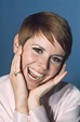 Judy Carne dead: Laugh-In actress and ex wife of Burt Reynolds passes ...
