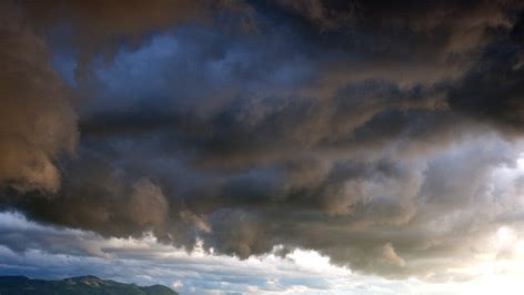 Unwetter: Feuerwehren im Dauereinsatz - ooe.ORF.at