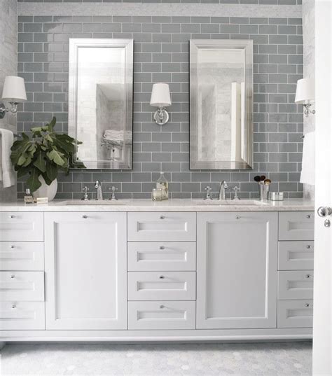 Traditional bathroom with gray subway tile from mexicanhandcraftedtile. 20 Amazing Bathrooms With Subway Tile