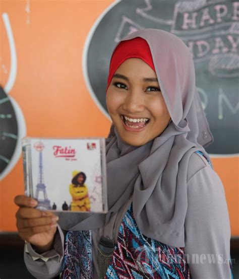 Fatin Shidqia Lubis Promo Album Di Makassar Foto 1 959172