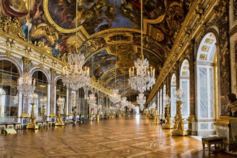 Dreamstime is the world`s largest stock photography community. Visite du Château de Versailles, de la Galerie des Glaces ...