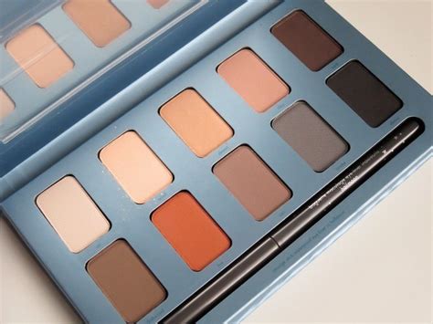 Stila In The Know Eye Shadow Palette Review Swatches
