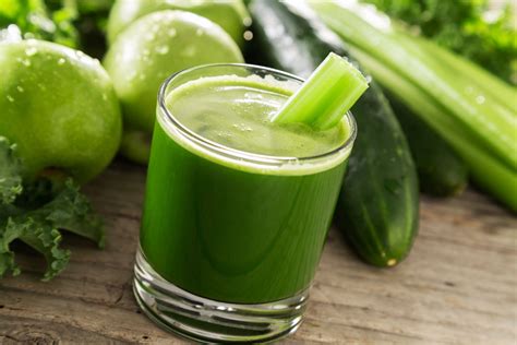 These healthy smoothie recipes are the easiest way to hit your daily fruit and veggie total and they still taste great. 5 Green Juice Recipes to Keep You Looking and Feeling Your ...