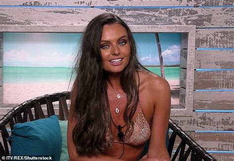 Love Islands Kendall Rae Knight Puts On A Sizzling Display In A Sexy
