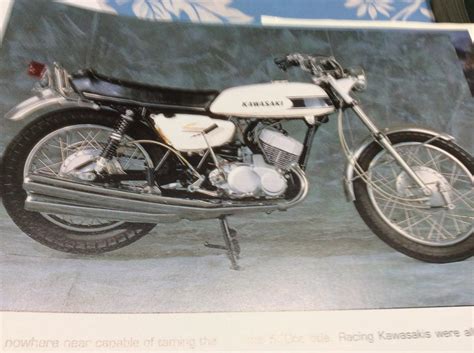 Vintage Kawasaki Triples Alberton Pei