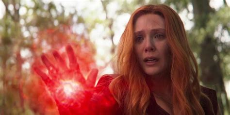 Filming Vision S Avengers Infinity War Death Embarrassed Elizabeth Olsen