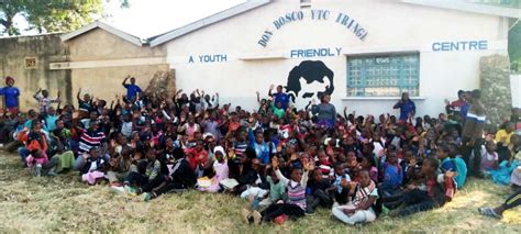 Outer banks season 2 time j. Tanzânia - 520 jovens participam do "Programa Férias" do ...