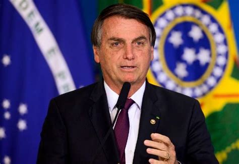 Bolsonaro sanciona mudanças nas regras do Pronampe SBT News