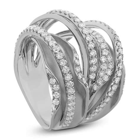 Store Diamond Fashion Ring