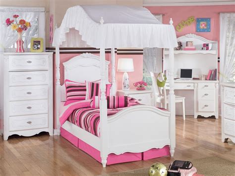 Little girls fairy bedroom ideas with good inspiration for beautiful princess picture wall decoration ideas with pink room color then cute bed set. little girl canopy bed | Girls bedroom sets, Kids bedroom ...