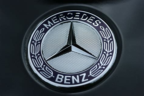 Mercedes Benz Logo Wallpaper Hd - Mercedes Benz Logo Wallpapers, Pictures, Images