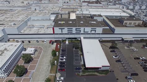 Sweeping 4k Drone Footage Shows Off Teslas Fremont Factory The Verge