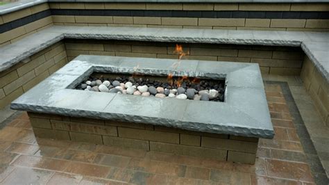 Custom Designed Outdoor Fireplaces And Fire Pits For Your Patio