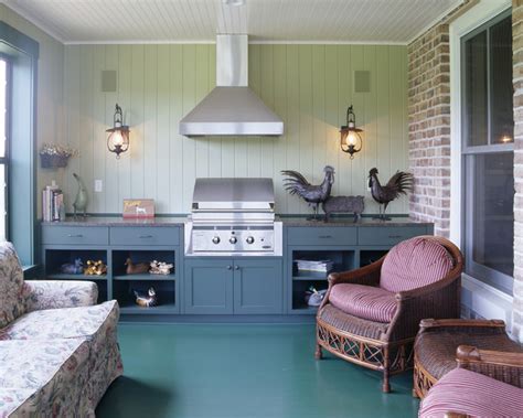 As any bbq enthusiast will happily tell you, grilling is one of the most enjoyable experiences. Rural Homestead 3-Season Porch - Traditional - Porch ...