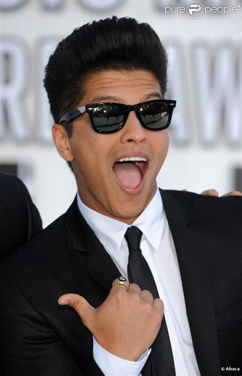 Bruno Mars Could You Possibly Be Anymore Adorable Gorgeous Men Beautiful People Raining Men