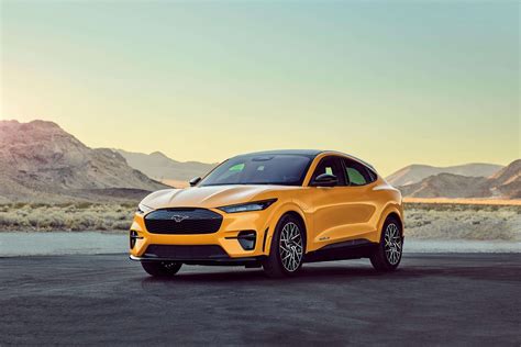 The Ford Mustang Mach E Was Named Suv Of The Year In The Latest Signal