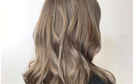 Jun 11, 2021 · originated from taiwan in the late '80s, taro milk tea is the perfect beverage to indulge in to keep you feeling refreshed during the hot summer days. Milk Tea Hair Color Is The Asian Trend You Will Fall In ...
