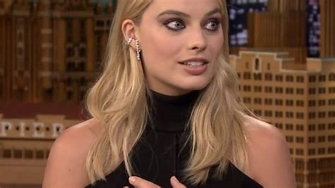 Margot Robbie Can Hold Her Breath For A Ridiculously Long Time Proves Shes Really A Superhero