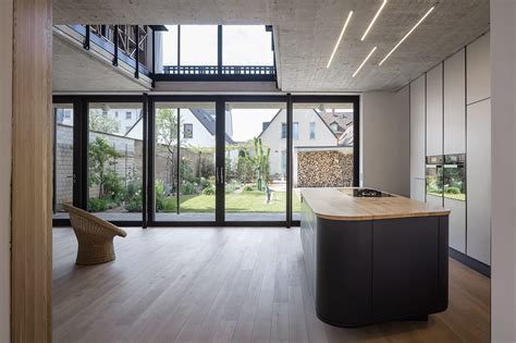 Filmen er laget av leidar for obos. All