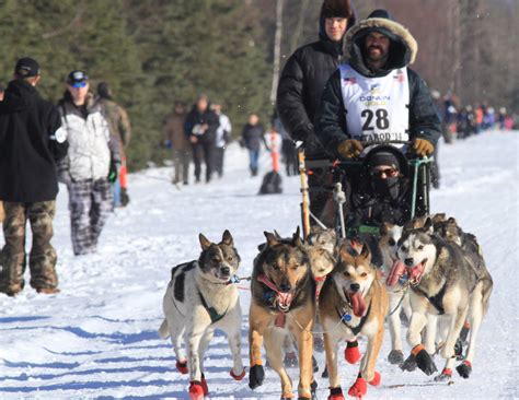 Mush The Iditarod Sled Dog Race Begins In Alaska Cbs News