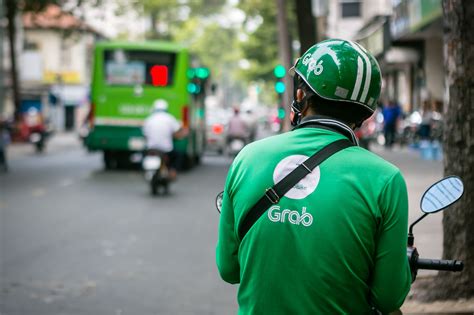 Перевод слова grab, американское и британское произношение, транскрипция, словосочетания, однокоренные слова, примеры использования. 그랩(Grab), 비나선(Vinasum)에 '불공정 경쟁'으로 206,000 달러 지불 ...