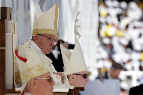 Pope Francis Nuns Have Been Sexually Abused By Priests Bishops