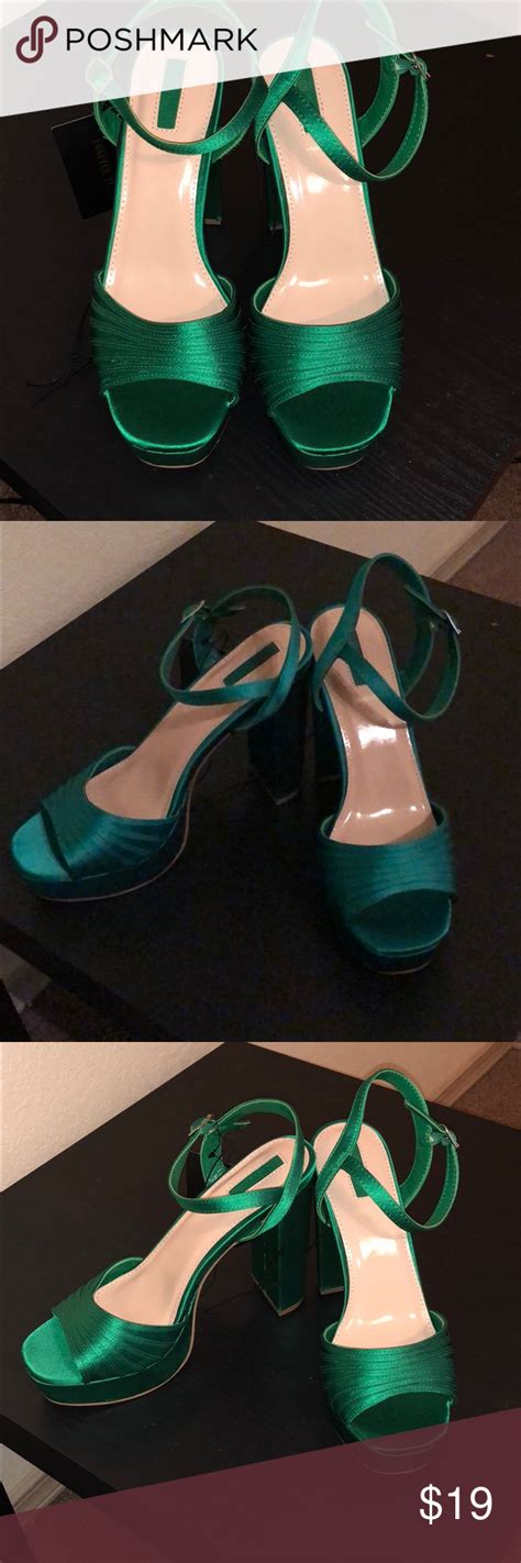 gorgeous emerald green platform heels platform heels green platform green shoes
